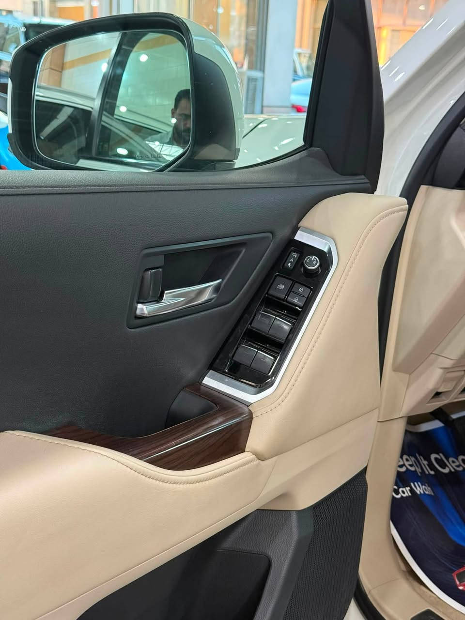 🧿معرض الملك  لتجارة السيارات🧿

🔥دخول جديد 🔥

🔹النوع : 💙TOYOTA LAND GRUISER 💙

🔹الفئة : 🔥GX.R 4000 🔥

🔹الموديل  :2022

🔹اللون : ابيض

🔹عداد المسافة : مستخدم

🔹وكالة : ساز ام الضمان 

🔹شاشات خلفية 

🔹تطبيق 

🔹تنفس طبيعي 

🔹مرقم بغداد 

للاستفسار اكثر عن تفاصيل السيارة يرجى مراسلة صفحتنا على فيس بوك او الاتصال بالمعرض  مباشرة عن طريق الارقام الخاصة بالمعرض :

***********‬ 
***********‬ 
العنوان 🚙_ بغداد _ النهضة _الفرع الثالث_ فرع المصرف
(نستقبل بيع وشراء ومراوس جميع انواع السيارات)
