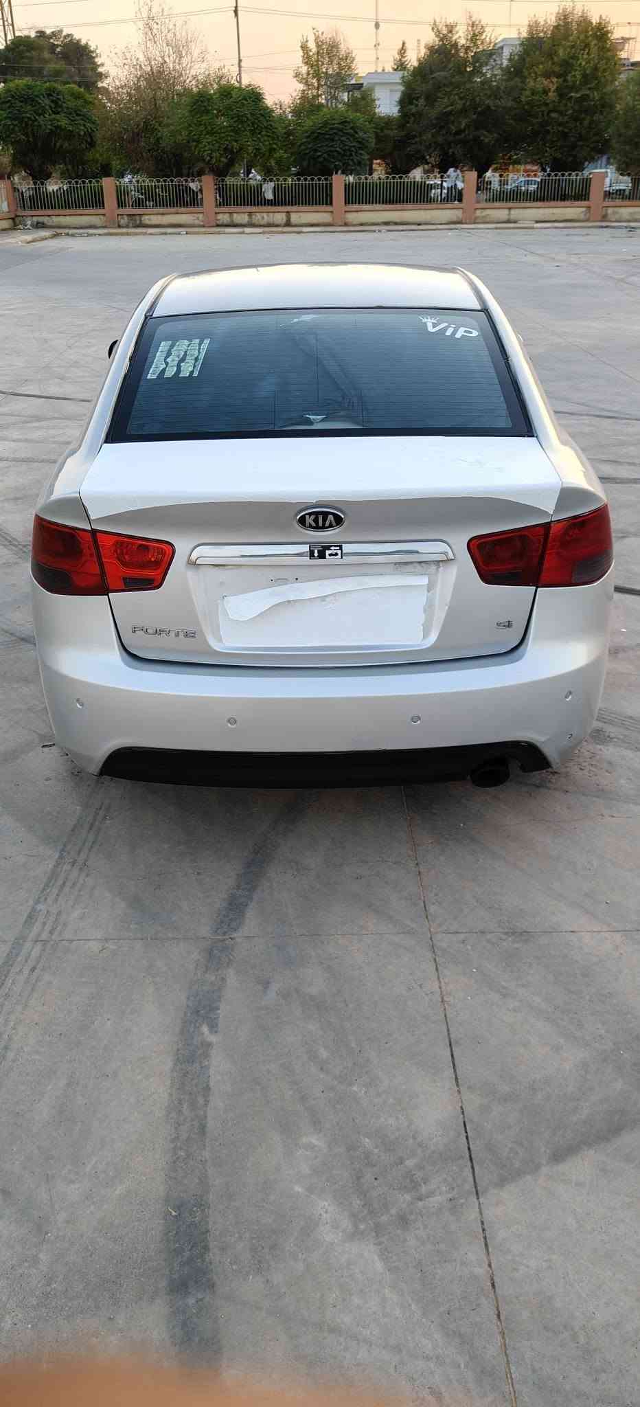 سڵاو 
KIA SERATO
مۆدێل 2011 بڕاوە کۆدی هه یە بەشەرت گێڕو مەکینەی بەشەرتی فیتەر سەقف بەشەرت کەفەر بەشەرت شەنسی بەشەرت بەسمە کاوێنە ئیشارەت جلد هیتەر حاسە ساڵنساگەورە ئاوینە کارەبای گێڕ عادیو تۆماتیک کارە بای بەشەرت ABS بەشەرت دەعموو لێدراو بەشەرت سەقفی وەک شوشە وایە چاڵو شخوتی نییە ناوی وەک شەریکەماوەتۆ کامل مەسرەف کراوە دیناری مەسروفی نییە چوار تایەی  تازە خایساتی،نییە شوین هه ڵەبجەی تازە ***********
سعر 43 مەجالی برایانە دار بنديهكان, السليمانية
