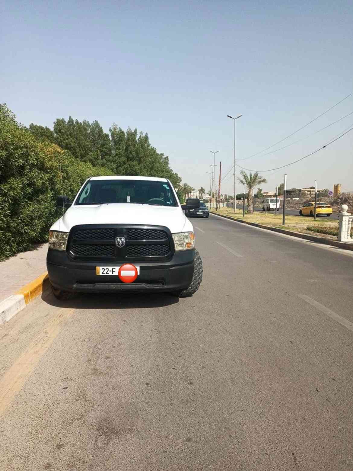 🔥 Dodge Ram 1500 Classic (2021) للبيع 🔥

الموديل: 2021 (كلاسك)
 المحرك: 8 سلندر (5.7)
 السعر المطلوبة: $20,000 (200 ورقة)وبيها مجال بسيط.
المواصفات والإضافات الخاصة:
 منظومة غاز حديثة: مشدودة منظومة غاز سعة 150 لتر (توفير ممتاز ومثالي لاستهلاك البنزين للمسافات الطويلة).
 غطاء حماية الحوض: مجهزة بجناح / غطاء جلدي (Tonneau Cover) مخصص لحماية صندوق السيارة الخلفي من الأتربة والأمطار.
 محرك وقير وحجم بحالة ممتازة 
ضربتها الباب الخلفي الي ورا السايق
للتواصل والاستفسار:
 رقم الهاتف: [***********]
 المكان / المحافظة: [بغداد / نفق الشرطة]

