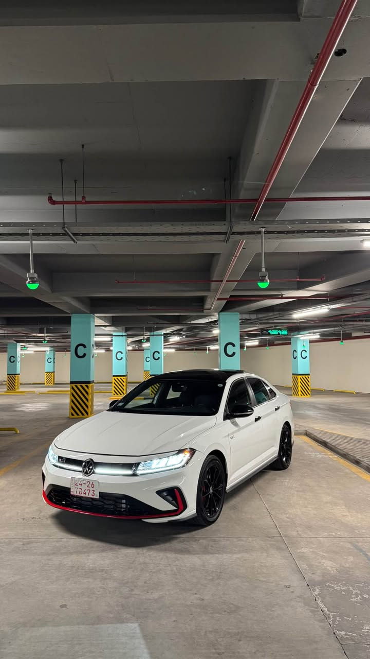 Jetta GLI 2025 Autobahn 

3000 mile
بێ ژۆرێ بێ ئێرباگ 
بەس بۆنیت سبوغ
فول فول مواسەفات 
*********** أربيل, العراق
