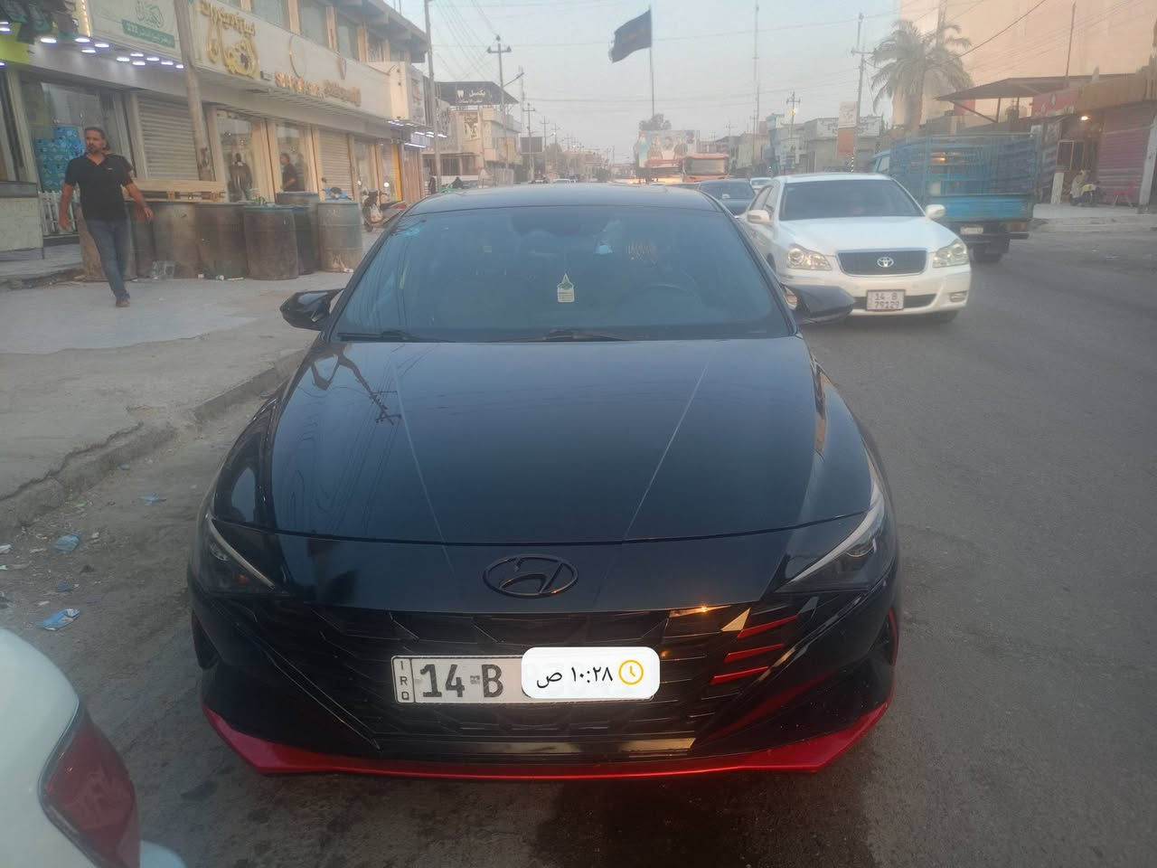 السلام عليلكم النترا ال لين فول اعلى فئه سياره جديده وراد بدون حادثه دعاميه وبارد ماشيه48  رقم بصره تحويل وكاله حاضر سعر132وبيه مجال مكان سياره بالبصره وبالعافيه ع ليخذه
***********
