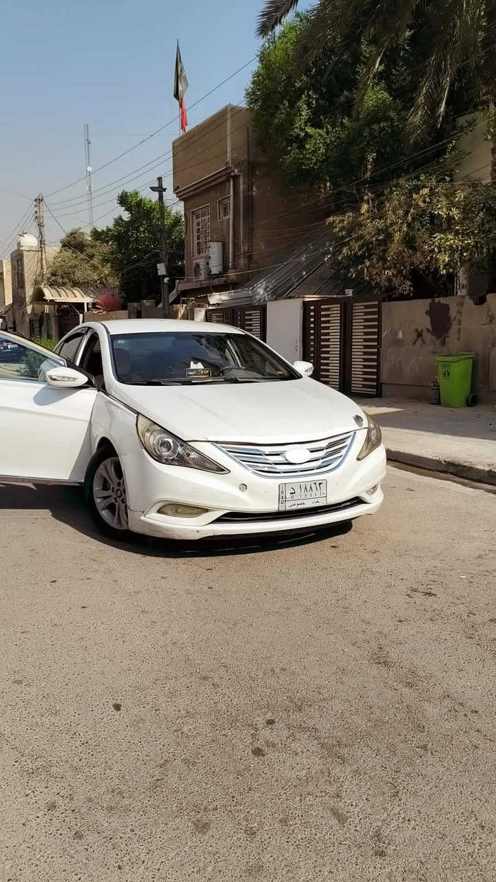 سلام عليكم سوناتا 11 خليجي كفالة من الصبغ 
.كير ومكينة ما مفتوحة
 مكينة 2000 لو 2400 ما ادري كلمن يحجي شكل 
الموقع بغداد 
السعر107 بيهة مجال  
***********
***********واتساب
كلشي مبين بل صورة
للبيع او مراوس
