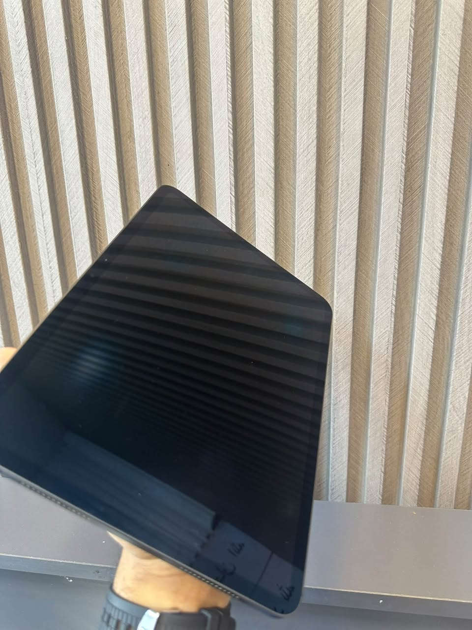 ايباد ١١ M4 • ٢٥٦ • بطارية ٨٥٪