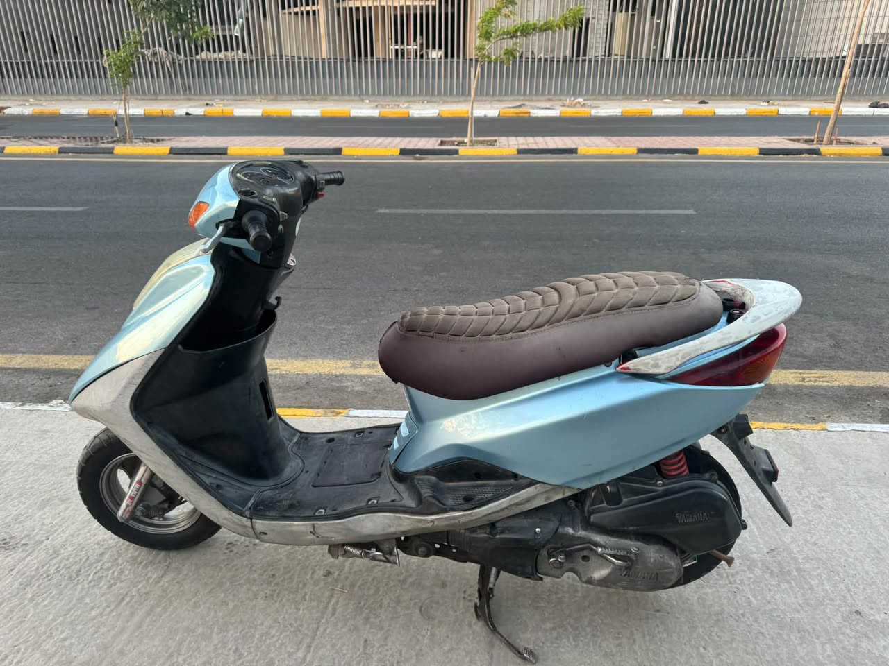 السلام عليكم دراجه بريز لايت جوه دراجه بلاديه شوفت عينك 450 وبيها مجال مكاني الحريه شارع ٣٠  للتواصل ***********
