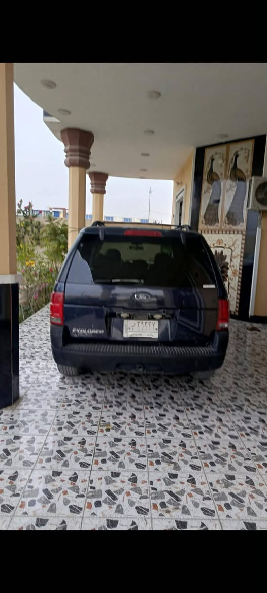 السلام عليكم
للبيع فورد اكسبلور موديل 2003 محرك 6 سلندر كير تعليك محرك وكير مكفول تبريد 3 قطع شغال ثلج استيراد خاص مكفولة من ضربة بيها طخات بسيطة باسمي تحويل ثاني يوم السعر 68 وبيها مجال 
للاستفسار ***********
