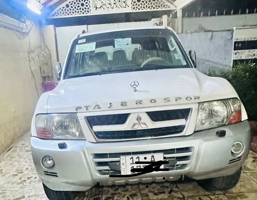 باجيرو 2007 ياباني مكفوله من ضربه وتبديل وفتح وصبغ  سيارة جديده ع وضع الشركة 
   محرك جديد لا تنقيص ولا تبخير ولا صوت مكفول جديد 
گير مكفول حدادية جديدة تخم تاير جديد 
تبريد ٣ قطع ثلج فور ويل مري شفط   
      
 سيارة متصرف عليه شي جاهزه من كلشي
رقم السياره بغداد دولي الجديد باسمي وهزه جديدة 
مكان السياره بغداد

            للتواصل ***********

