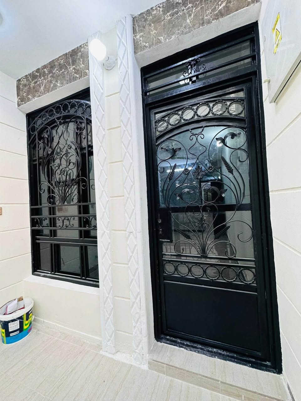 مشتمل للبيع مساحة ٦٠ متر
يحتوي على #استقبال #مطبخ #٢غرف #خدمات
الموقع 📍الشعب ضباط الكويتي 
للأستفسار آكثر الأتصال على الأرقآم 
***********
