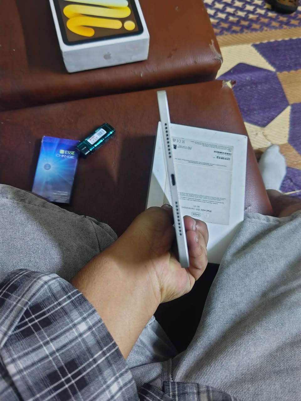 آيباد ميني ٦ • ذاكرة ٦٤ • ملحقات كاملة