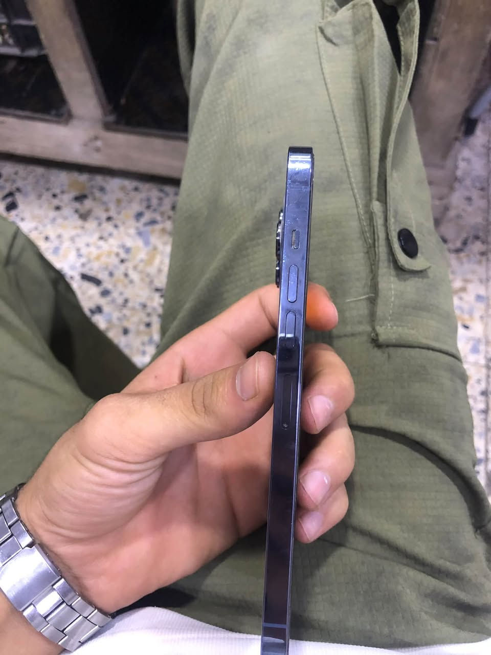 آيفون ١٣ برو ماكس • ١٢٨ غ.ب. • بطارية ٧٨٪