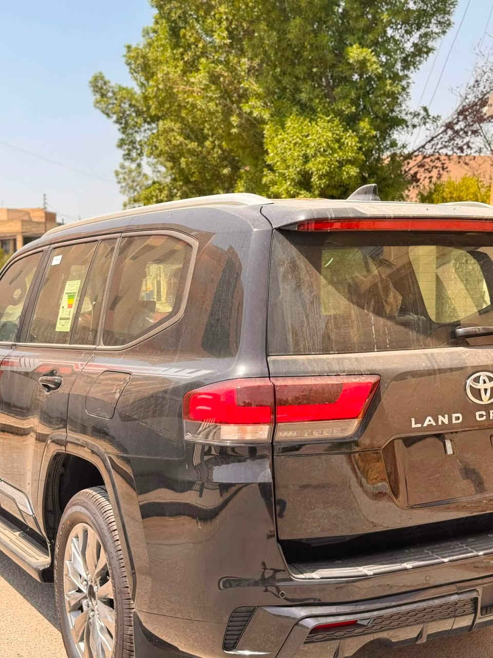 المتدد GXR  limited 2025
Black edition 

داخل احمر واسود زيرو مماشيه 

خمس كامرات حساسات امامي خلفي زنون لدات تدفئه تبريد مقاعد  شاشات خلفيه جلد احمر واسود مكفوله من كلشي 

 

***********

