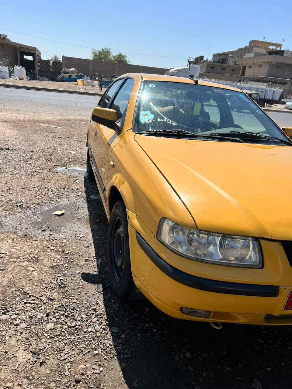 سلام عليكم
سمند 2012 
رقم بغداد بسمي
سياره خير من الله كير ومكينه
تخم تاير جديد
صدر نضيف
بيه جاملغ مال سايق مبدل بدون دواخل  
تبريد قبل يومين وكفت كمبريسر
مكاني بغداد العبيدي
***********
سعر.     36 $
