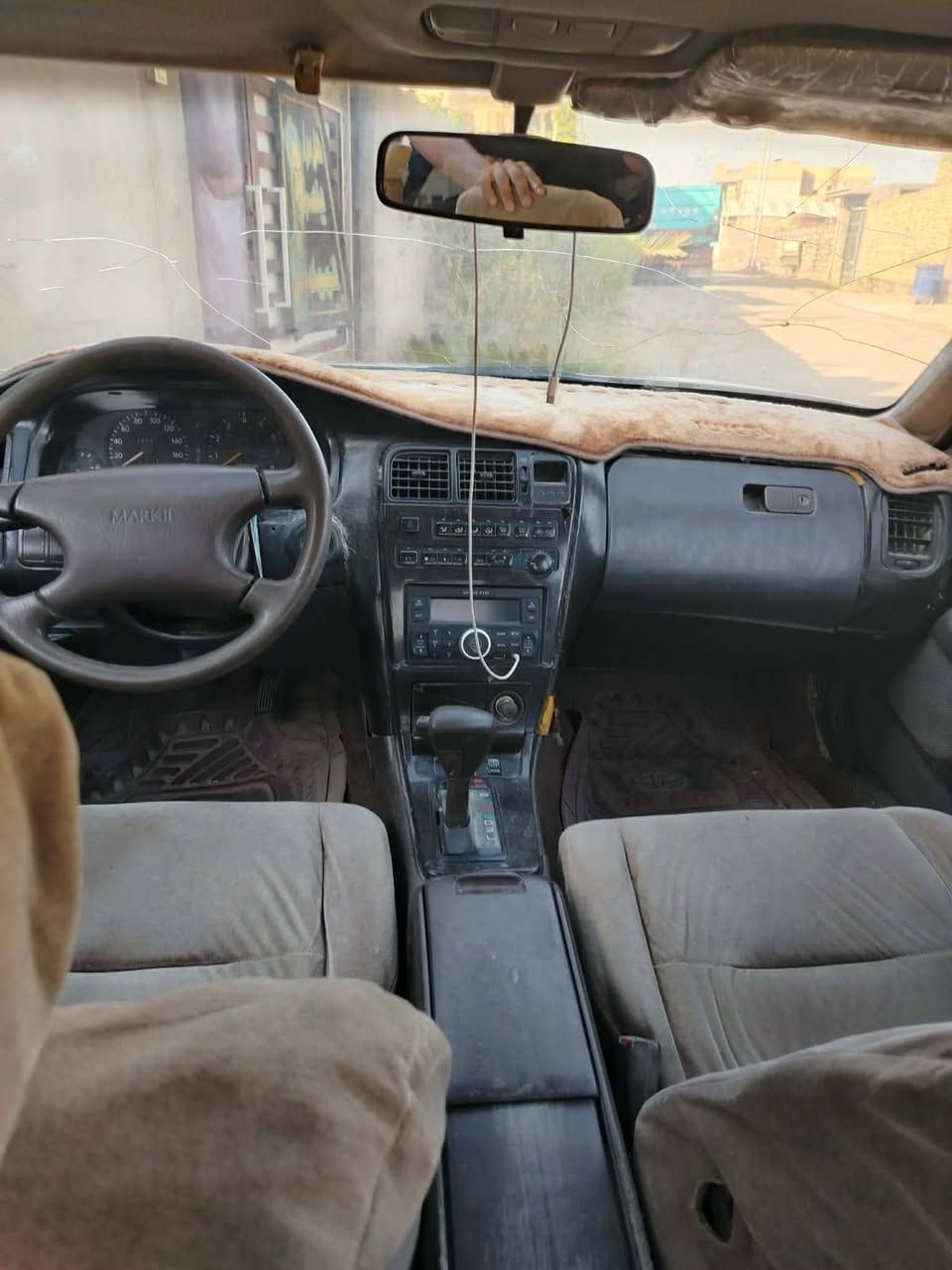 للبيع  سيارة مارك نفخ
مكفول عام
السعر 58 وبيه مجال للشراي
***********
