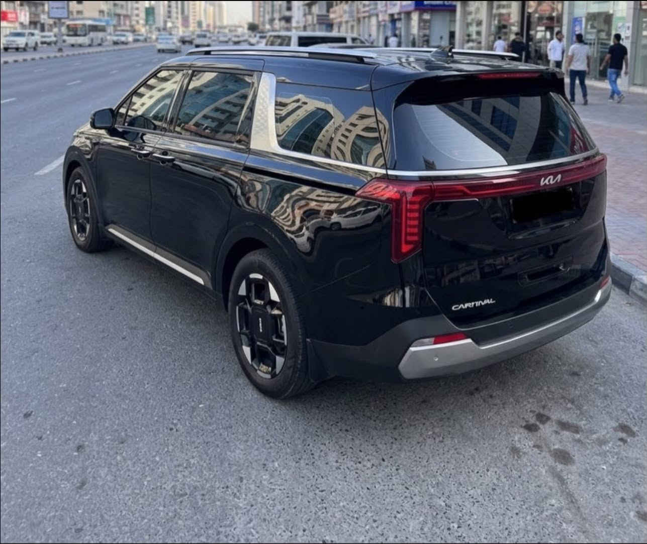 � كيا كرنفال 2026 EX | وارد أمريكي 🇺🇸
السلام عليكم

Kia Carnival 2026 EX
🔹 اللون: اسود
🔹 عداد السيارة:2000km فقط
🔹 بدون رقم — تترقم في جميع المحافظات

━━━━━━━━━━━━━━

✨ المواصفات 

1️⃣ شاشة
2️⃣ كاميرا
3️⃣ بصمة
4️⃣ اربع انظمة قيادة
5️⃣ ويل كب
6️⃣ تشغيل عن بُعد
7️⃣ حساسات أمامية وخلفية
8️⃣ أبواب كهربائية
9️⃣ لايتات LED

1️⃣1️⃣ بكلايتات LED
1️⃣2️⃣ إشارات بالمرايا
1️⃣3️⃣ رادارات 360°
1️⃣4️⃣ كشنات جلد
1️⃣5️⃣ ثلاث قطع تبريد
1️⃣6️⃣ هيترات بالكشنات
1️⃣7️⃣ هندبريك بصمة
1️⃣8️⃣ شحن لاسلكي
1️⃣9️⃣ هيتر بالستيرن
2️⃣0️⃣ كشافات
2️⃣1️⃣ تحديد مسار
2️⃣2️⃣ كشنات كهرباء
2️⃣4️⃣ نقاط عمياء
🔢🔢صندوق كهرباء وتوقف ذكي ومواصفات Ex الاخرى معروفة

━━━━━━━━━━━━━━

السعر: 28وبي مجال

📞 للمزيد من التفاصيل:
***********
