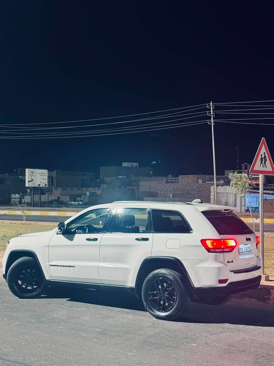 شبابنا الطيبه
جيب كراند شيروكي موديل 2019 
رقم اربيل
🔹 محرك: 3.6L V6
🔹 كير : أوتوماتيك 8 سرعات
🔹 دفع: 4×4
🔹 مواصفات: فتحة سقف ، تدفئة مقاعد ، كشنات جلد ، شاشه جبيره تدعم ابل كار بلي واندرويد اوتو ، تحديد مسار ، منظومه زينون جديده ، السياره نصبتها كلش حلوه وجاهزه مابيها نقص ،وبقية المواصفات المعروفه بالجيب 
🔹 وارد امريكي
🔹 السيارة بيها 3 قطع صبغ وابيع حزام 
✨ السيارة باسمي وسنويه لحد سنة 2031 رقم انكليزي جديد 
📍 الموقع: [الانبار الرمادي]
💰 السعر 205 وبيها مجال للطيبين 
ترهم بيع او مراوس بـ جارجر او كامري حديث 

📞 للاستفسار والتفاصيل: [ ***********]
