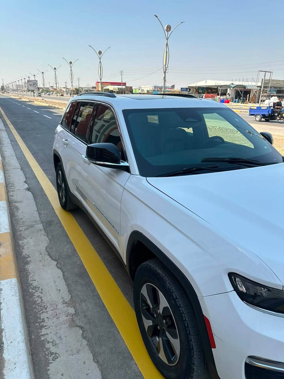 بيع مستعجل 
السيارة كلش نظيفة وجوه سعرها بهواي 

السعر 265$  وبيها مجال بسيط
جيب كراند شيروكي ( 4xe هايبرد ) لمتدد
Jeep Grand cherokee  2024

رقم السيارة بغداد 

محرك : 2000 تيربو +هايبرد +كهرباء

ماشية : 37   الف ميل

حاله الايرباك : سليم 💯

المواصفات :

 

لمتدد 

١- بانوراما 

٢- بصمة تشغيل وابواب وتشغيل عن بعد

٣- صندوق كهرباء 

٤- مقاعد جلد + كهرباء + خزن ميموري

٥- تدفئة سترين + مقاعد

٦- خمسة راكب 

٧- رادار 360 درجة 

٨- تحديد مسار 

٩- حساسات خلفية 

١٠- تبريد قطعتين 

١١- خمس انضمة قيادة 

١٢- دفع رباعي. 

١٣- كير موس 

١٤- هاند بريك بصمه 

١٥- شفتات ستيرن 

١٦- لايتات لد 

١٧- هيترات في الكشن 

١٨- ستيرن كهرباء +فول تحكمات 

وبعد بيها هواي مواصفات 
السيارة كلش حلوة ونضيفه 

 

رقم الهاتف : ***********  واتساب واتصال 
العنوان الديوانية
