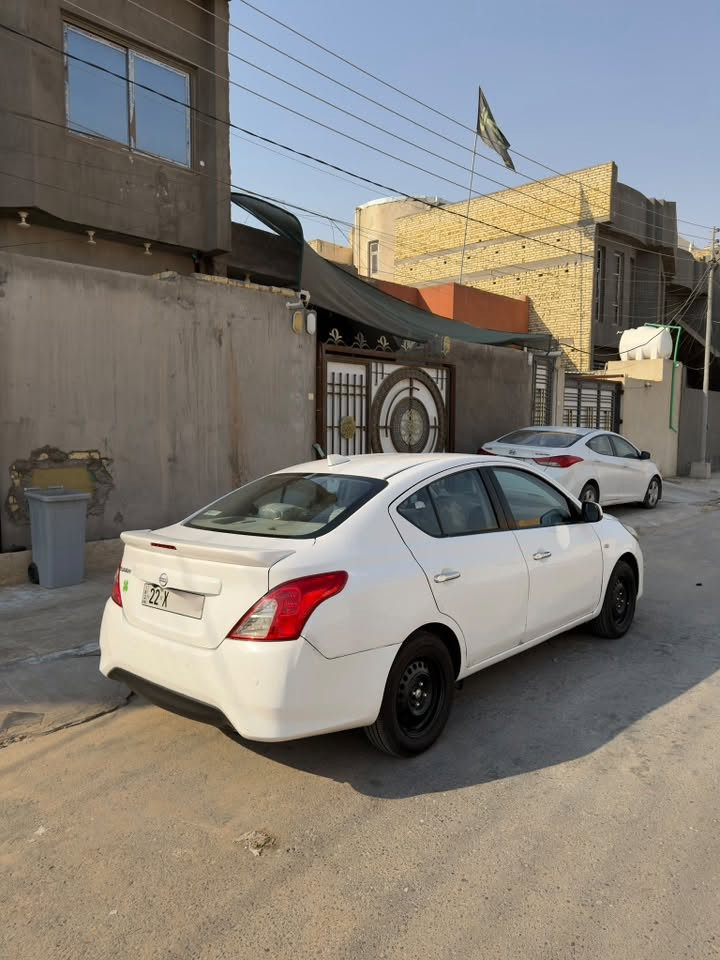 نيسان سني 2024 هندي بليته مكفوله من الضربه بيه جاملغ الخلفي بي شبر صبغ وبيه مكانات بارد 
مكينه كير تبريد كله كفاله 
رقم أربيل مميز بأسم شركه مضمونه وكاله وتحويل 
ماشيه 42.   مكاني بصره  ⛔️سعر 107 وبيه مجال 
الاستفسار على رقم *********** 
شراي يتصل مارد تعليق ولا خاص
