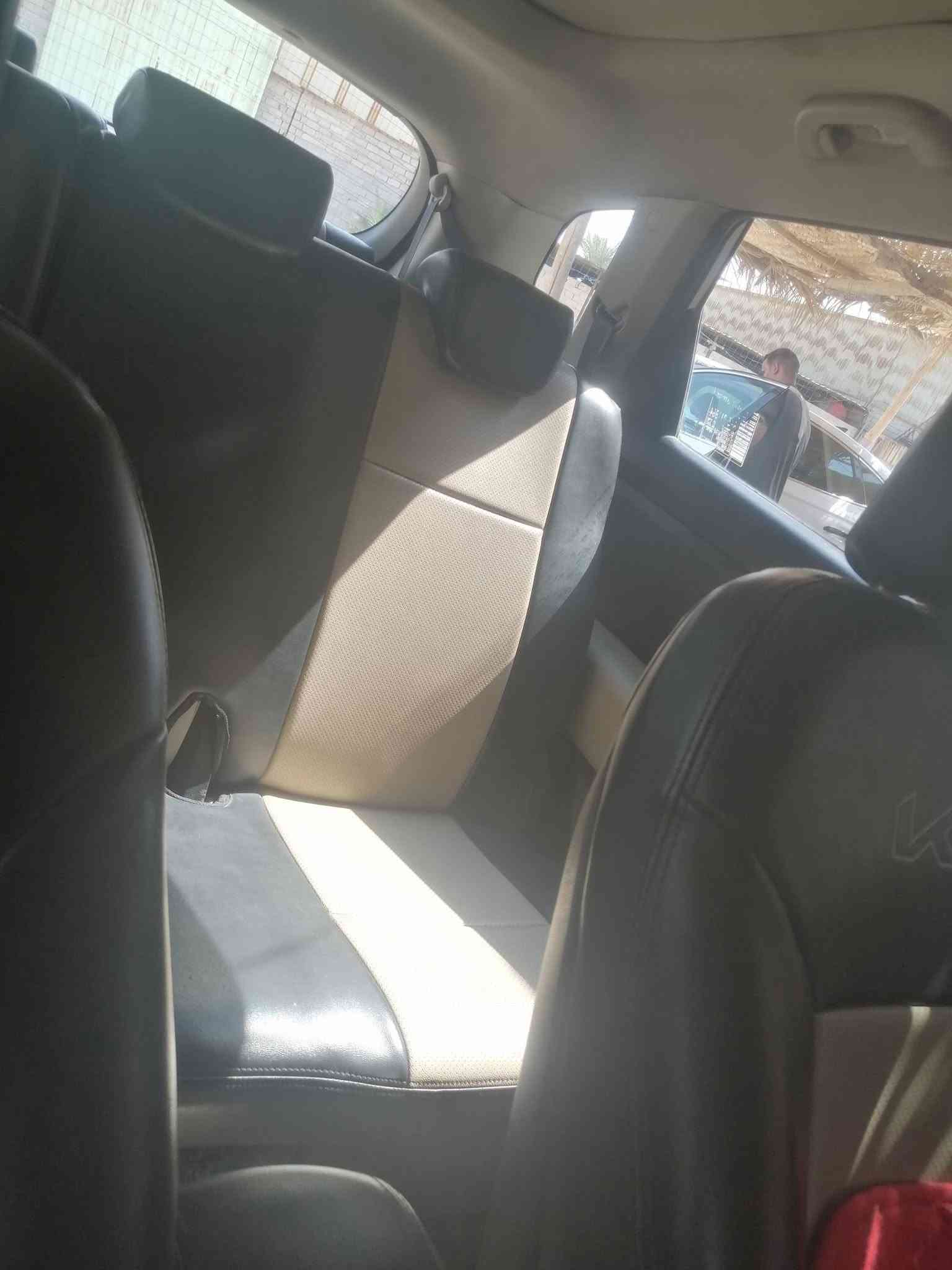 كيا كارنز موديل 14 مكفولة كفاله عامه من محرك وكير وتبريد شغال رقم نجف نكليزي مميز سنوية جديده كشنات جلد السعر 148 وبيه مجال رقم موبايل ***********
