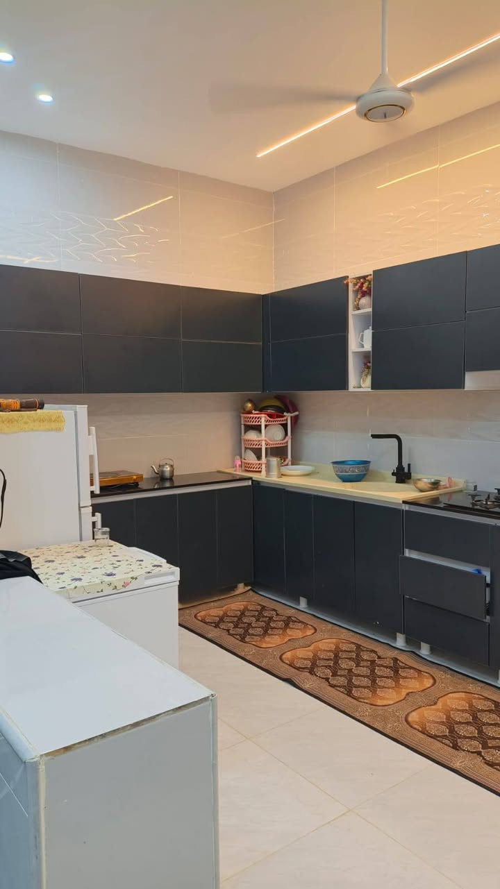 🏠 للبيع دار سكني مميز – حي النداء

🏦 مطلوب الاسكان 55 مليون 
🤵 الكفيل يتغير 

📍 الموقع: حي النداء – قرب شارع قنبر
📌 قريب جدًا من الشارع، ثالث بيت عن الشارع
⭐ موقع ممتاز جدًا وسهل الوصول
🌟 مقابل مول حكاية 

📐 المساحة: 100 متر
🏢 الدار: طابقين
✨ بناء مميز وحديث
🔹 تصميم عصري ومواصفات حديثة
🔹 موقع مرغوب وقريب من الخدمات والشارع العام

💰 السعر: 70 مع المجال 

📞 للاستفسار والتواصل:  ***********
