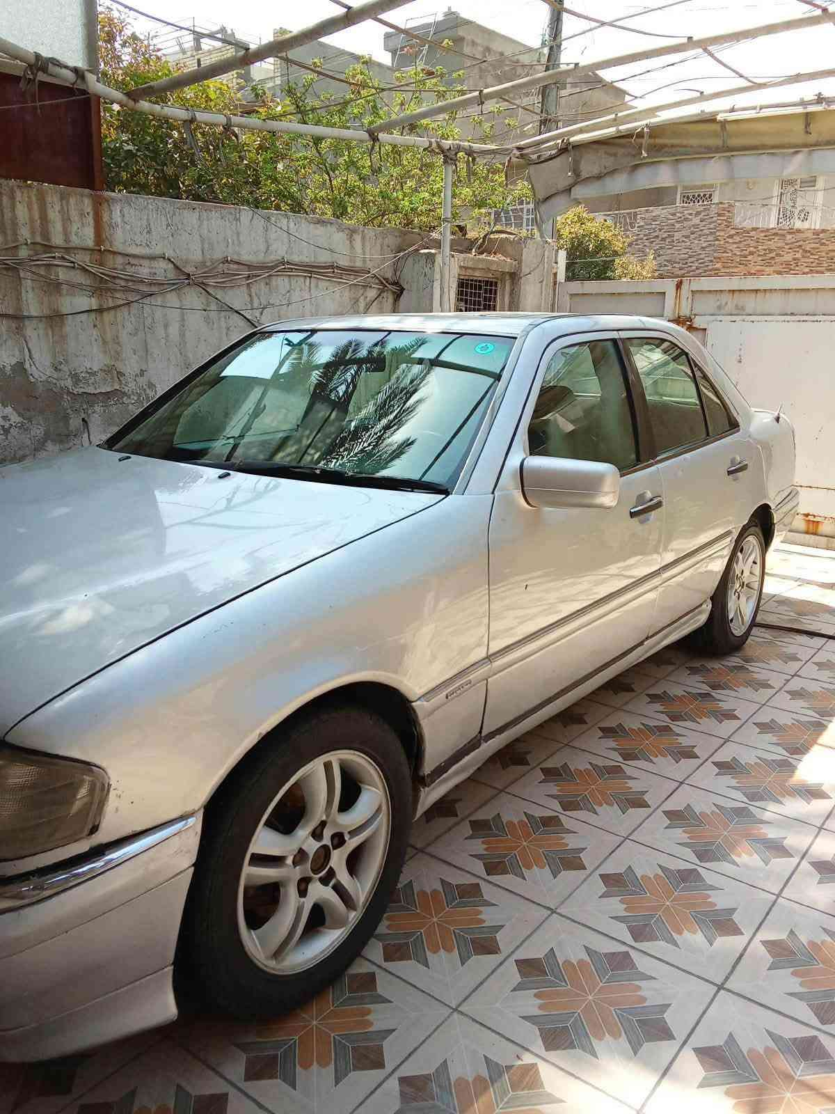 السلام عليكم للبيع مارسيدس
! نسخ شبح موديل 94 السياره جاهزه خير من اللّٰه محرك ابو الخراطيم كير صدر أمامي اوخلفي جديد تخم تاير رقم بغداد انكليزي تحويل مباشر تبريد بس غاز كهربائيت على البلاد 4 جام كهرباء كلها شغاله للإستفسار ٧٧٤٤٠٧٧٨٠٠. مكان
بغدادالسعر 40
