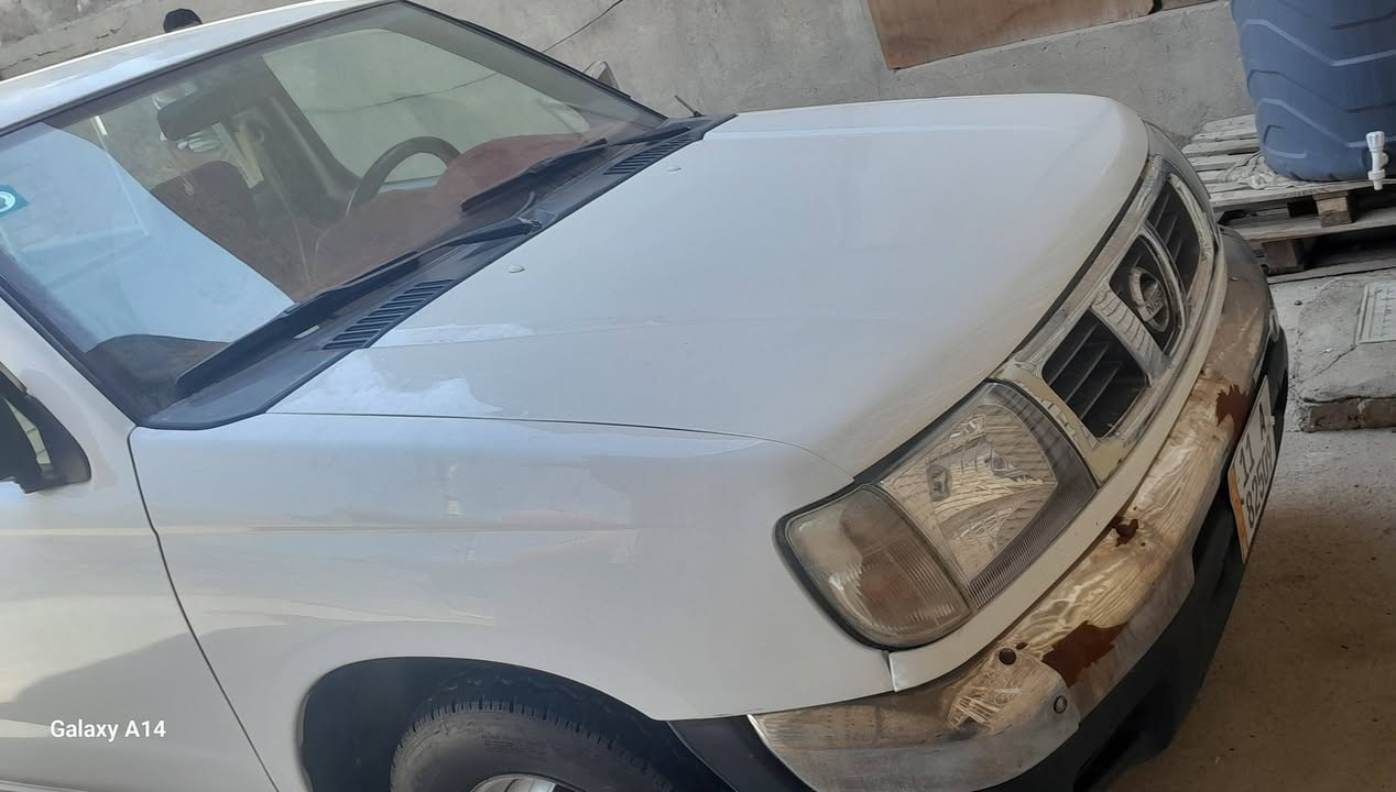 نيسان شبوط 5جنكال 2002 رقم بغداد صبغ عام فقط مال جراد والبقي مكفول  تحويل مباشر مكان السياره بغداد ***********

