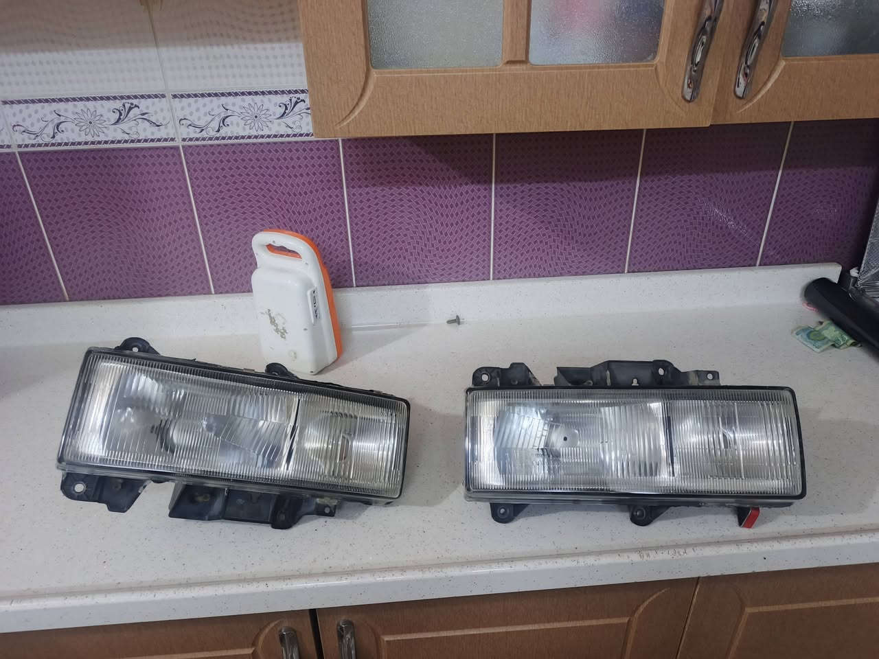سڵاو تان لێبێت جووتێك لایتی نیسان سیڤیلیان شەریکە بۆ فرۆشتن پاك و جوان سعری 130 هەزار  ***********
