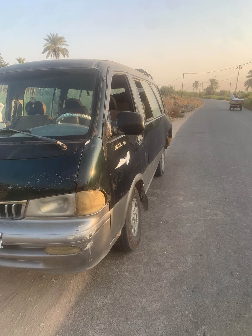 السلام عليكم شباب سياره للبيع على ضربته
مكينه وكير واكسن جدد موديل 97 

تفاصيل اتصل
***********
