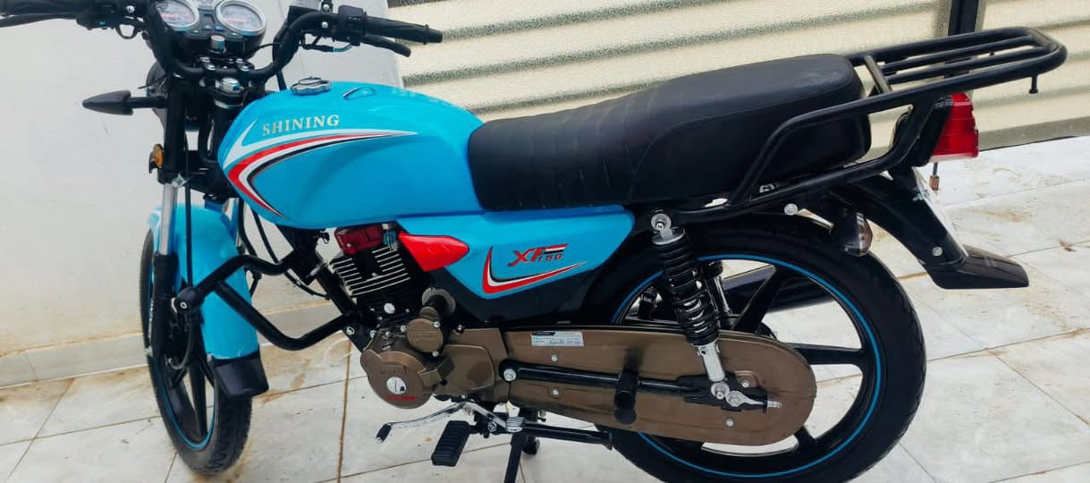 السلام عليكم اخوان دراجه شاينك للبيع موديل 23   🚲دراجه اقصاط. مقدمه 300  مكان واسط العزيزيه اوراق سكنر لتواصل وتساب فقط ***********  🛵
