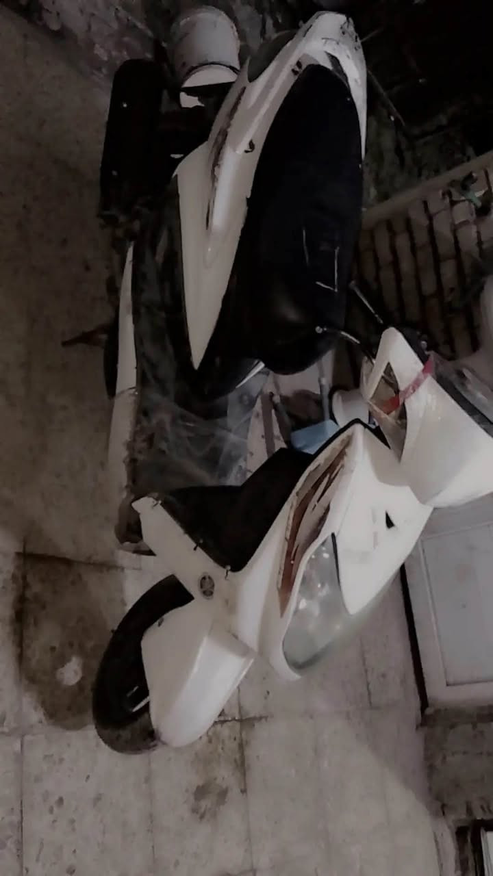سلام عليكم سكنس للبيع كهربائيات كامله وشغاله دراجه عوزها بس كلج خلفي دراجه معدل وشلعه عنواني شعب سبع قصور دراجه معروضه 370/?***********واساب
