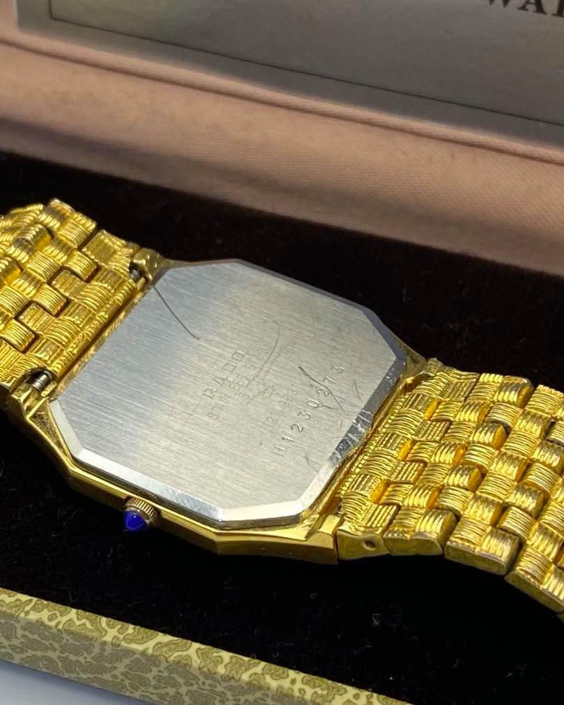 رادو اوكتا گنال 💎 
Rado Octagonal Gold Quartz
تغليف ذهب 🪙 
مميزة بلا حدود 💚 

للاستفسار *********** وتساب ✅
