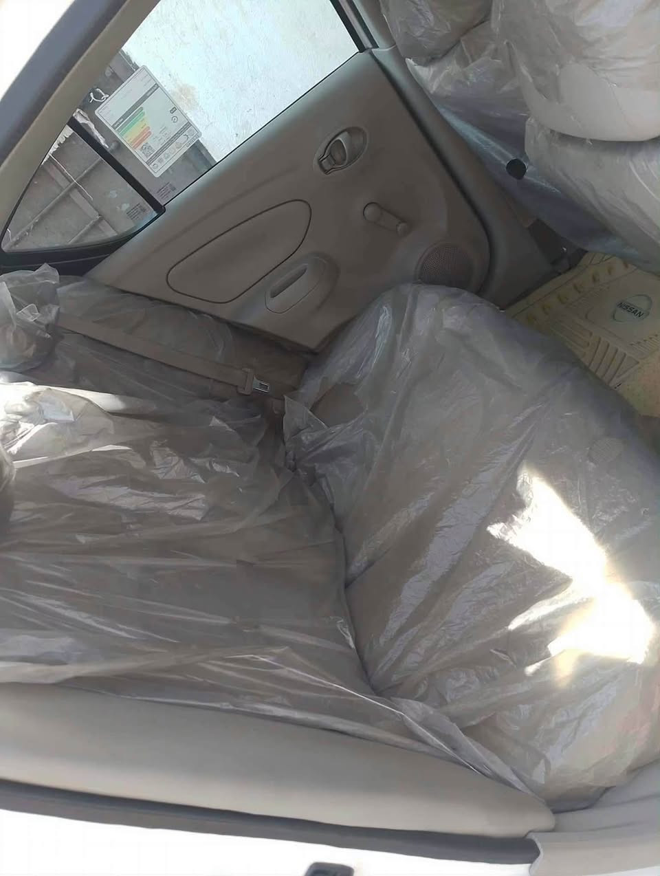 نيسان صني مديل 24 رقم اربيل سياره كلين شويه بارد باب سايق  شاشه جبيره سياره  كلش حلوه ونضيفه سعرب118　بيها مجال بسيط
مكاني بغداد 
***********
