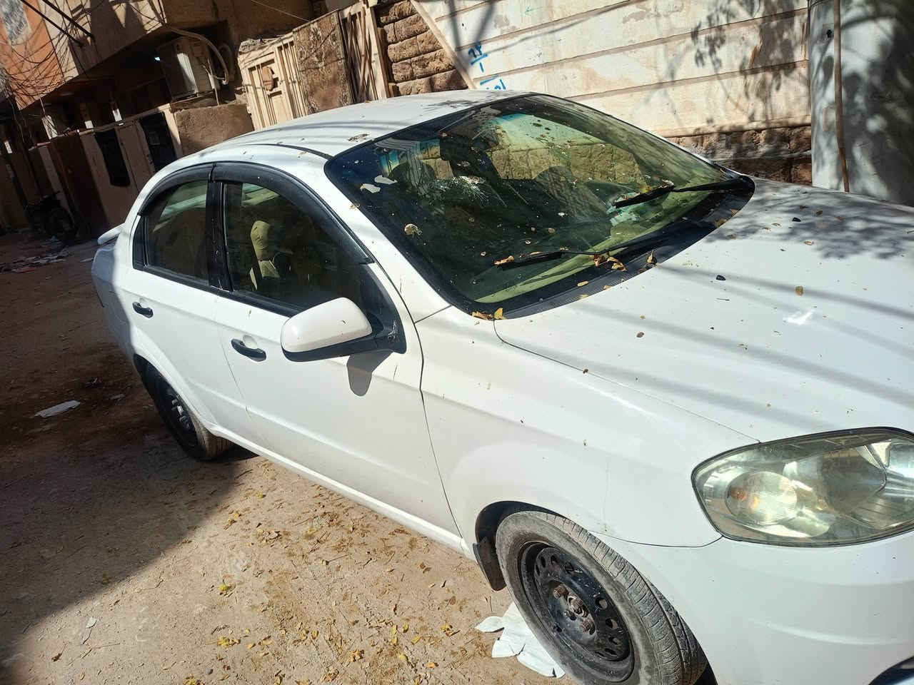 سيارة افيو للبيع موديل 2010 البنيد والجاملغات الاماميات مبدلات وضربة بالجنطة رقم كربلاء انكليزي ب53 وبيها مجال 
كربلاء الروضتين 
للاستفسار الاتصال 
***********

