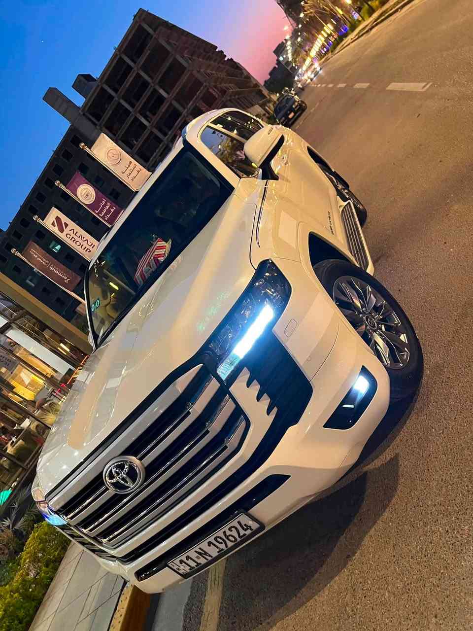 لاندكروزGXR ساز 2024
ثلاث شاشات تطبيق 
ماشيه 24 بعدهه ضمان ساز 
مكفوله كفاله عامه 
مكان بغداد 
السعر 68000$ 
***********
