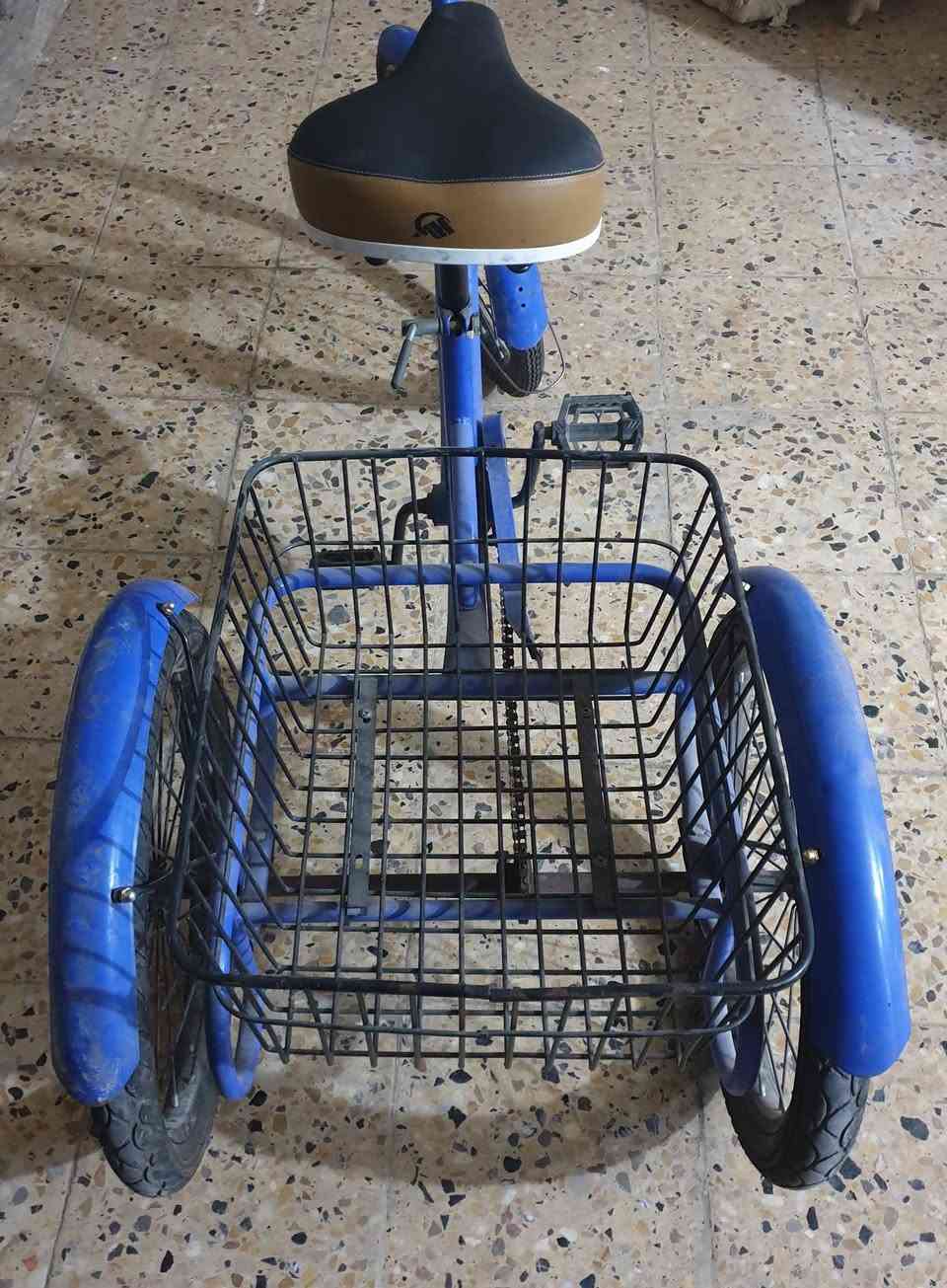 بسكليت • جديد • مكسور