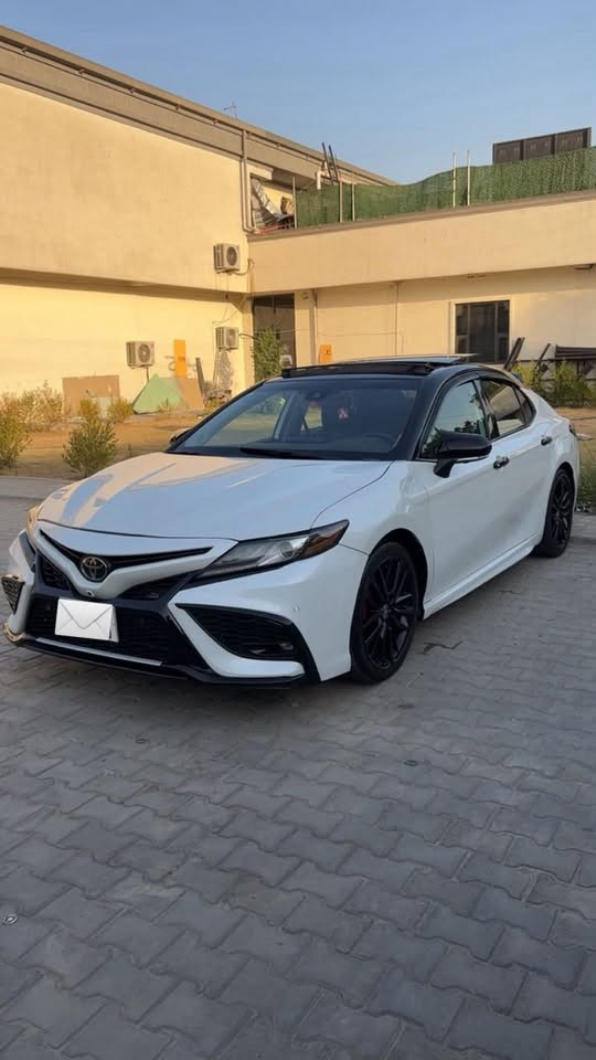 السلام عليكم
للبيع كامري موديل 2023 وارد امريكي ✅
فئه xse فول مواصفات للاخير لون ابيض صدفي 
مكينه 2500 بانزين
مواصفات . بصمه وتشغيل عن بعد وبانوراما وكشنات جلد وكهرباء وتدفئه وتبريد بالكشنات وحساسات امامي وخلفي ورادار امامي وخلفي وجانبي وداتا شو وكامرات اماميه وخلفيه وجانبيه وشاشه كبيره واناره داخليه واناره ترحيب وشفتات بالستيرن وبك لايت LED ولايتات زينون
ويل كب 19 وشاحن لاسلكي وبعد هواي مواصفات
حادثها جاملغ وبنيد وبيها تصليح براس الشاصي اليمنى فقط ايرباك ستيرن وماشيه ٤٩ ميل رقم الشاصي بالمشور
صور الحادث راسلني وات ساب وتدلل 
سعرها 210 وبيها مجال بسيط
للاستفسار ‭***********‬
مكان السياره بغداد السيديه
