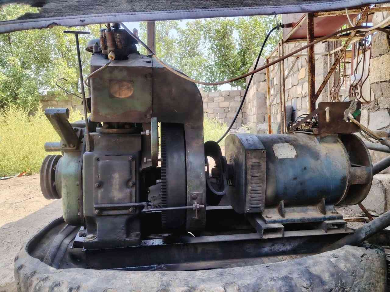 مولد كلسكار هندي محرك 10 حصان
داينمو  7 ونص كيفي

سلف هندر بلاد 
مجفت جديد بعده على السحك 
سعر 750وبي مجال 
مكاني بغداد قرب بسمايه 
 ***********
