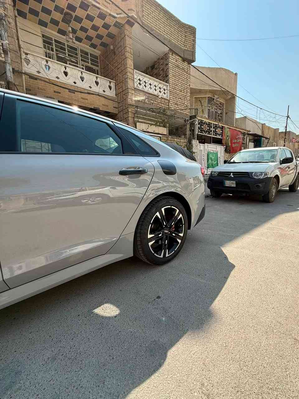 السلام عليكم

للبيع سياره K5 موديل 2023 كلين تايتل بيه تخريب جام كفاله عامه سياره فول مواصفات واحد ع واحد

بصمه

فتحه بانوراما

تشغيل عن بعد

لد امامي 

لدخلفي

3 عدسات زنون 

توقف ذاتي 

تحديد مسار

3انظمه قياده

داخل لونين احمر مرغوب

محرك 1600 تيربو كير ومحرك بالكارتون

دواخل لد ملون اصلي سستم كامل

كامره دواره وشاشه اصليه 

تخم تاير جديد

باتري جديد

ستيرنD

سياره جديده لوكك بالكارتون وصور تحكم وسونار موجود وصور حادث سياره ماشيه 24 ميل سياره رقم بغداد دولي سياره كامله ربع متصرف عليه 

اي ستفسار ت*********** حيدر
