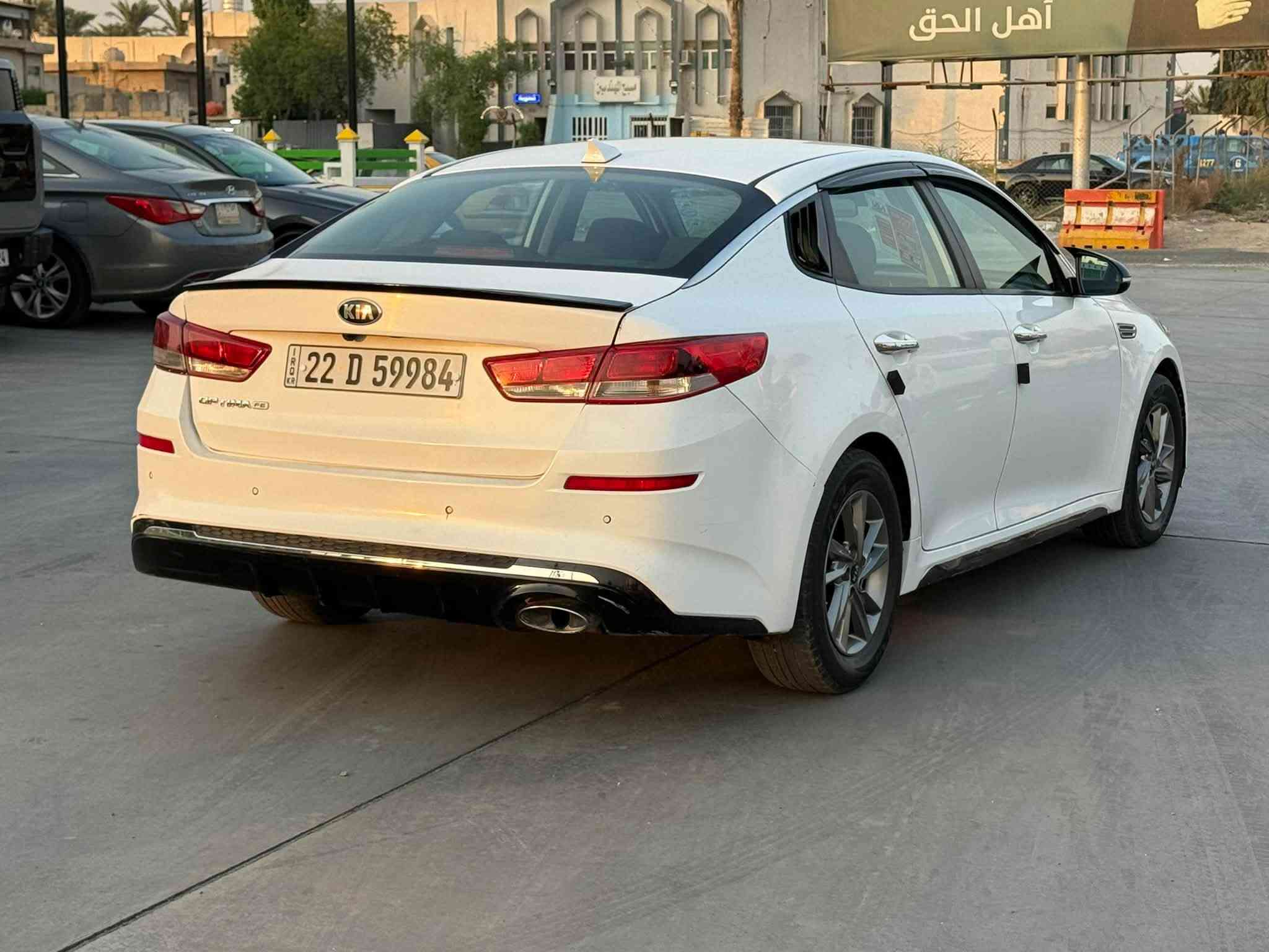 اوبتما 2019 
محرك 2400 
حادث جاملغ خلفي وقبق جنطه فقط 
الباقي مكفول كير ومحرك مكفولات 
صدر نضيف تخم تاير تبريد ثلج 
السياره جاهزه سنويه جديده هزه جديده  
للبيع السعر 108 وبيه مجال بسيط 
مكاني بغداد ***********
