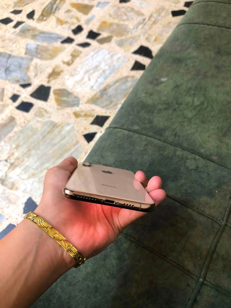 طيحه! جهاز مرتب بيعة مال معتاز

ايفون اكس اس ماكس ركز مو اكس ماكس عادي 
ذاكرة ٢٥٦
مابيه اي عيب فقط طبعه ب شاشه وبسيطه وابدا مماثره لالمس ولامنضر قليله كلش وااضحه بلصورة 
ً
لجهاز مرتب مال بيت فقط مبدل بطاريه وشرط اصليه اذا صرفت شحن ضمان استرجاع صرفه كلش حلو
وفيس ايدي واكف من لتحديث فقططط
لجهاز لون ذهبي المميز 
عنوان بغداد محمودية توصيل ماكوو
السعرر والاهم: 150 قفل اخواني الطيبين بدون عملة فدوه رحتلكم 
متواجد واتس راسل او اتصل
*********** 
وخادمم اني للطيبين
