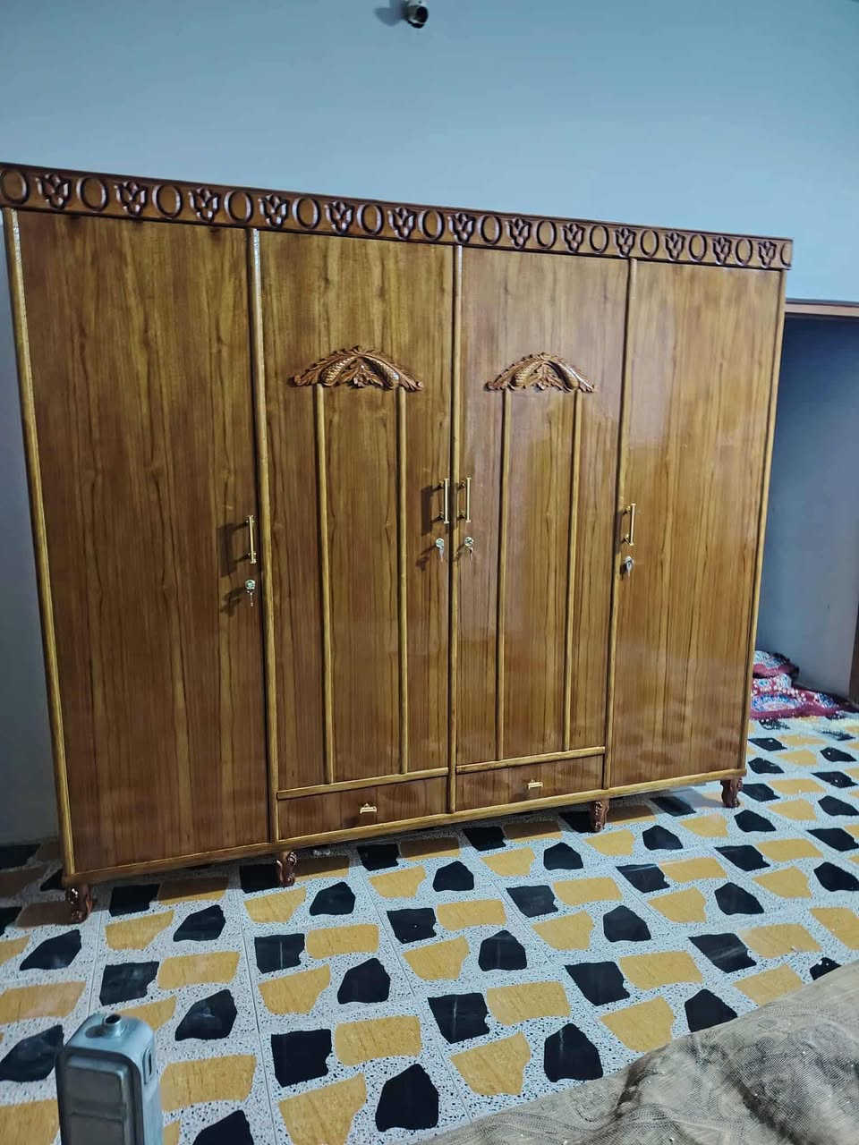 كناتير مفرده تفصال حسب الطلب الخالص حي الجنود ***********
