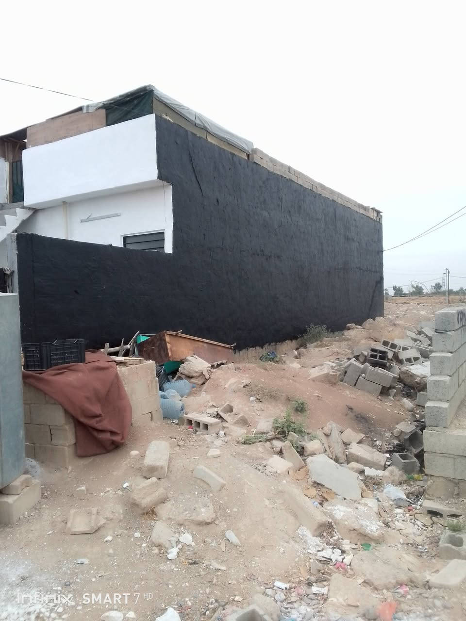 السلام عليكم بيت ميت متر للبيع مكاني كركوك حي العسكري الزراعي مقابيل جامع خديجه هاذا رقمي ***********

نص مكتوب في الصور:
- Infinix SMART 7 HD