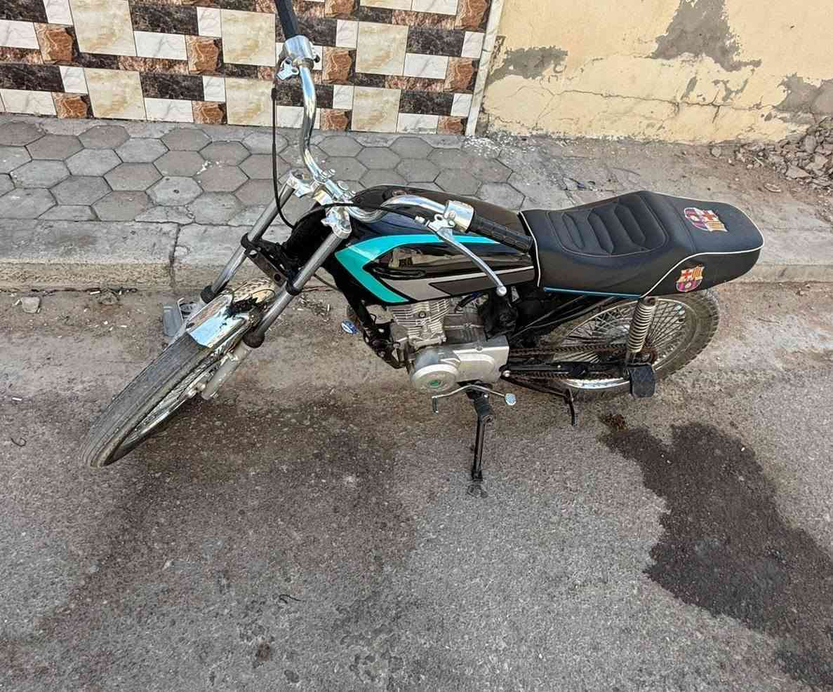سلام عليكم دراجه كلك كلك اربعه كير حلوه دراجه نضيفه تخبل شلعه تشگ الكاع دراجه جاهزه  ب250   جماعت ال200 اعبروو كبل 😂

***********
