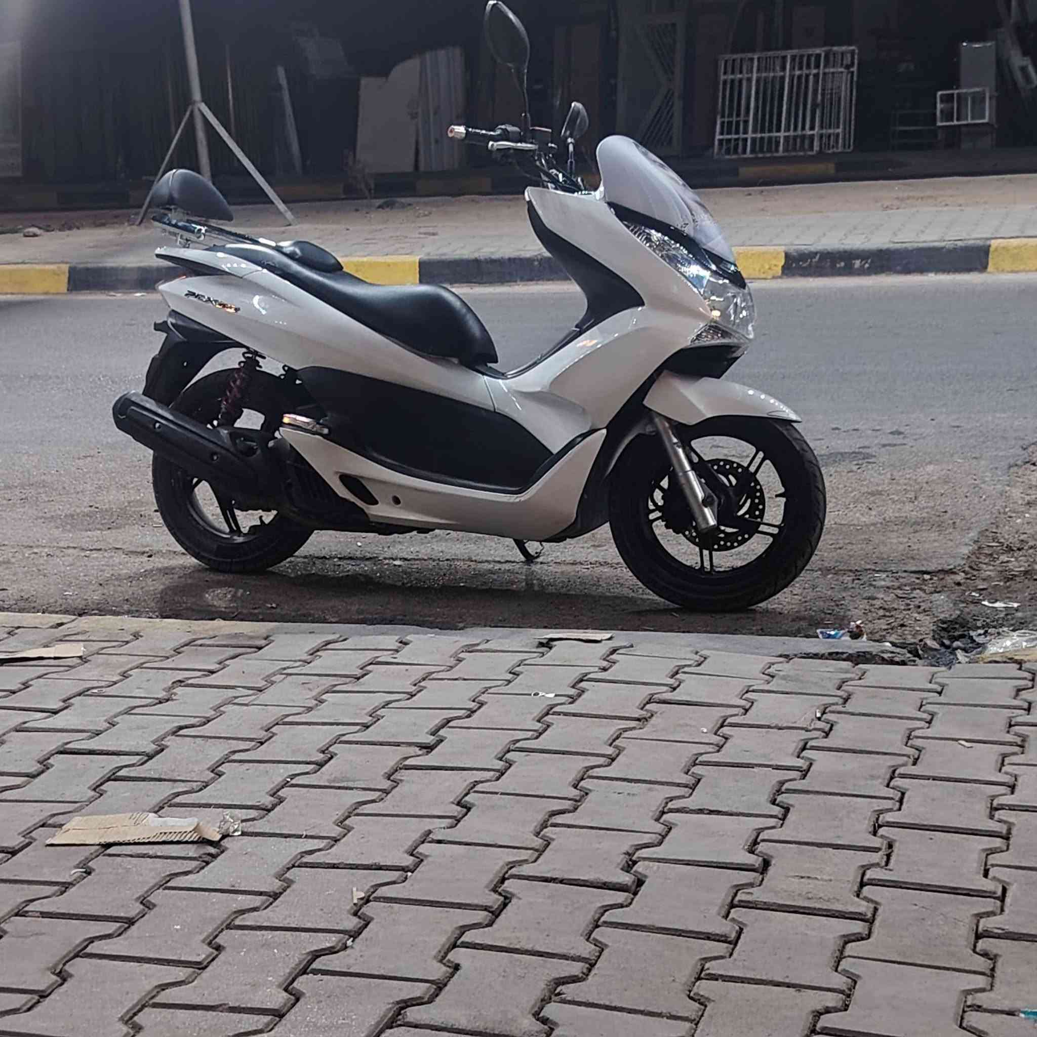 سلام عليكم دراجه البيع جليل الوال مكينه 150 بغداد الحسينية راشدية *********** كفاله عامه حبيبي
