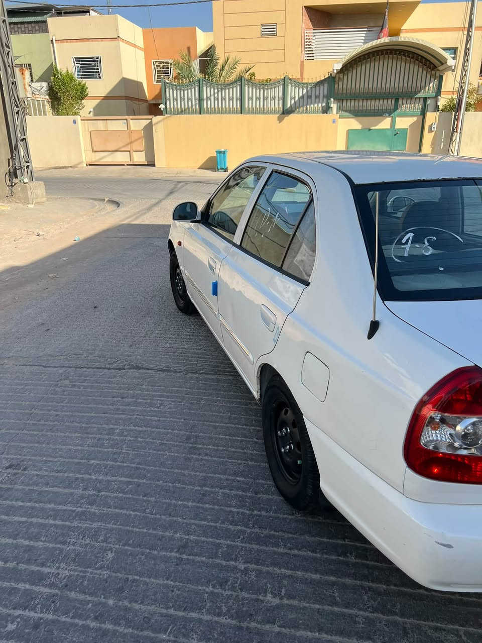 سلام عليكم 
سياره فيرنه ٢٠١٥ كفاله عامه بيها مكانين بارد فقط 
سياره تبريد كير حديديه حلوه 
بيها بدايه بخار 
السعر ٦٥ وبيها مجال بسمي السياره مداور ثاني يوم 
مكان السياره النجف قريه الغدير 
*********** بي وتساب والخاص مفتوح
