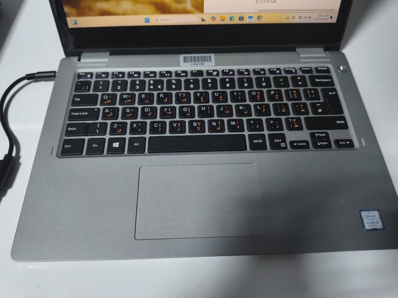 Dell Latitude ٣٣١٠ • Core i5U الجيل ٨ • ١٣.٣ لمسي قلاب
