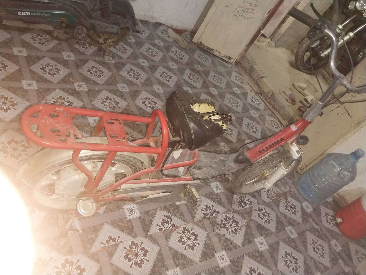 اسلام عليكم بيسكل شحن للبيع متروكات اثنين 150 بيهن مجال ***********
