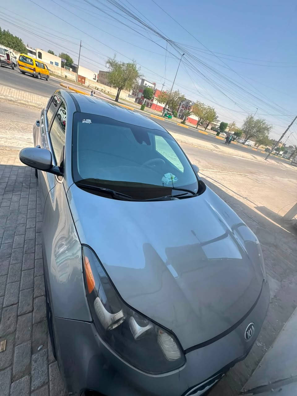 سلام عليكم سبورتج اربيل موديل 21 بدون صبغ فقط بارد حادث أمريكه واضح بالصور سياره جاهزه 
مواصفات. 
مري شفط 
كراسي كهرباء 
شاشه كاربلاي 
تحددد مسار 
تلاثه انضمه 
بعد بيها مواصفات 
السعر. 140 بيها مجال بسيط 

مكان السياره بغداد.  الهاتف. ***********
