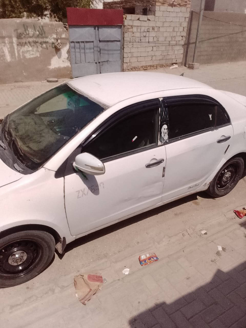 مواصفات السياره  
جاهزه السياره عايزلها اويل بم جيلي موديل2013
اتواصل علا ارقم***********
