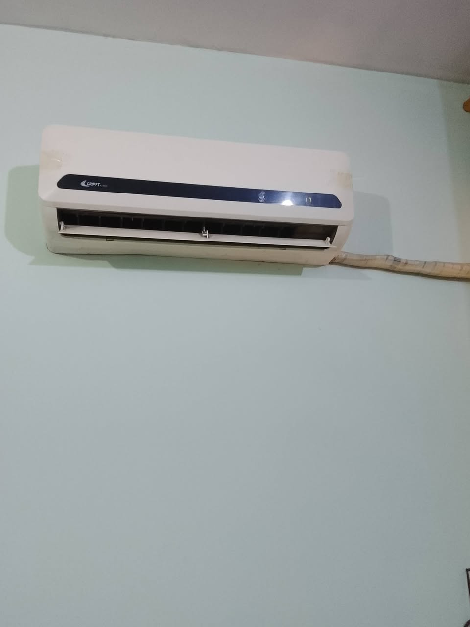 السلام عليكم عندي سبلت 1 طن نوع كرافت شغال البيع بسعر 150 الف . للتواصل ***********

