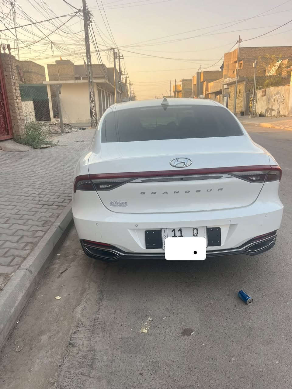 ازيرا 2023 للبيع وارد كوري فول مواصفات ما عدا الفتحة
💸السعر 220 بي مجال قليل 
للأستفسار 

*********** فقط واتسأب 

او الاتصال ***********
