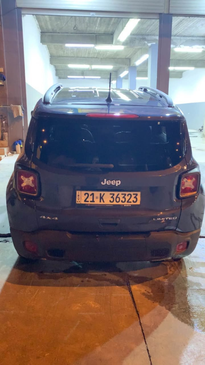 Jeep renegade2021 
 Limited فول مواسەفات 
‎دەبڵ ئەکسل چوار شێوازی لێخوڕین
‎مۆدی (Auto,  snow, sand , mud )
‎قفڵ ئەکس
‎ دەبڵ گێڕ (٩ گێڕ)
‎بەسمە شەغال
‎کوشن جلد و هیتەر
‎سوکان هیتەر
‎لیدی ناو دەرگا بیلادی
‎برێک کارەبای
‎گێچ ئەلیکترۆنی
‎شاشە لەمس
‎تەبرید ٢ بەش ( سەکن و سایەق جیاوازە)
‎ئاوێنە ئۆتۆ ( دژە فول)
سەیارەکە زۆر پاک ماوەتەوە کەتەلۆک 60000  هه زار رؤشتوه
سه نه و نوئ تا ٢٠٢٩
ره قه م شه نسى 
ZACNJDD13MPM32172
*********** رانية, السليمانية
